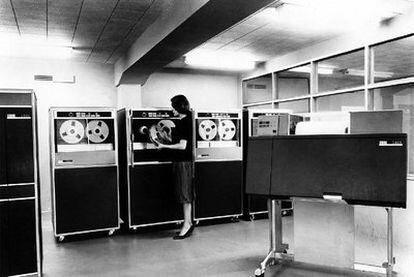 Instalación de IBM 1401 en Galerías Preciados (1962).