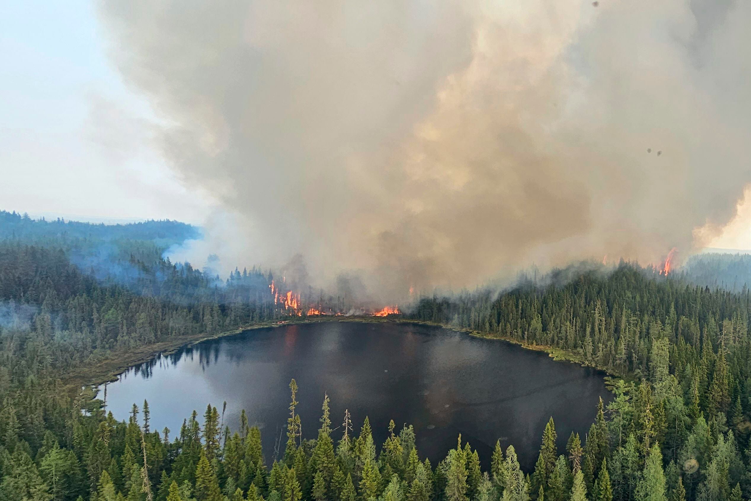 Vista de los incendios forestales en Canadá, el 4 de junio.