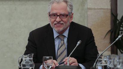 Carles Viver Pi-Sunyer.