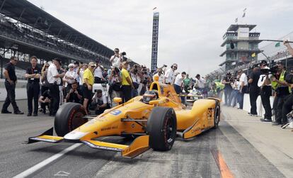 Fernando Alonso en Indian&aacute;polis.