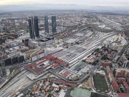 Vista aérea de los terrenos afectados por la Operación Chamartín, en Madrid. 