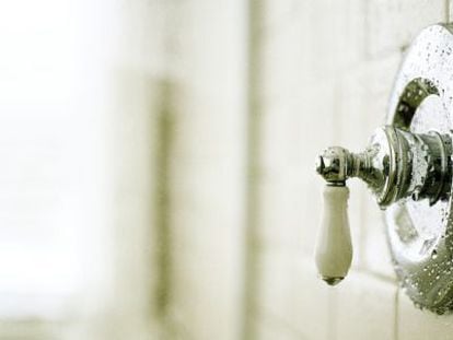 14 errores frecuentes que cometemos en la ducha