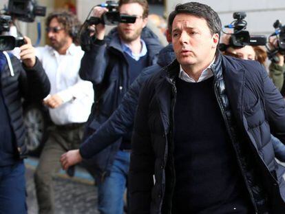 Matteo Renzi llega al congreso del PD, este lunes en Roma.