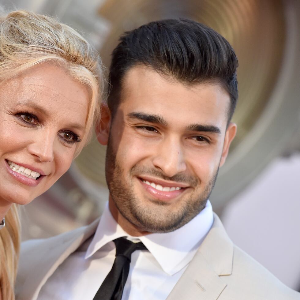 Britney Spears se casa con Sam Asghari en una ceremonia íntima en la que  irrumpió su primer marido | Gente | EL PAÍS