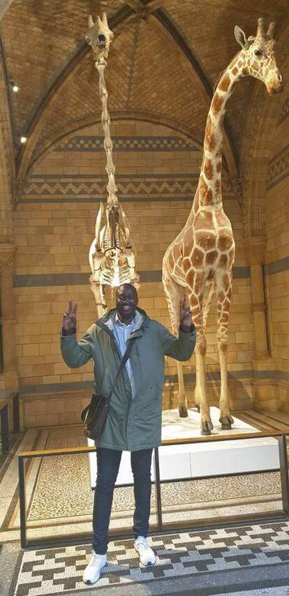 Souley Drame, en el Museo de Historia Natural de Londres.