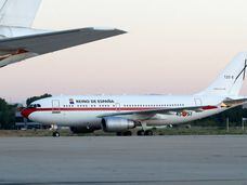 Los dos aviones de traslado de autoridades A310 del Ejército del Aire en la base de Torrejón de Ardoz.