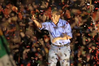 Ollanta Humala, pronuncia un discurso durante las celebraciones de  después de la segunda vuelta de las elecciones presidenciales del 5 de junio de 2011 en Lima, Perú