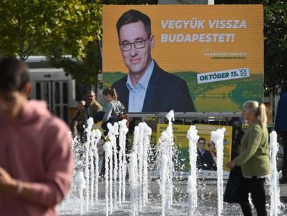 Cartel propagandístico del candidato de la oposición Gergely Karacsony a la alcaldía de Budapest, el 9 de octubre.