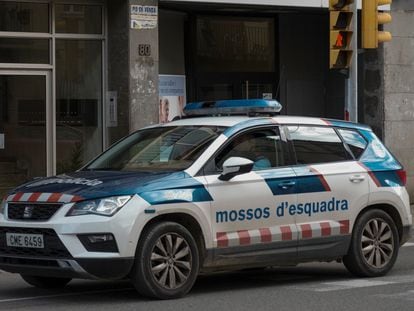 Un coche patrulla de los Mossos d'Esquadra, en una imagen de archivo. EFE/Àlex López