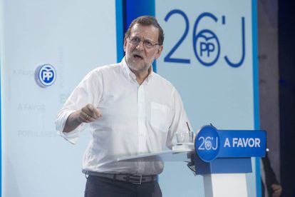 El candidat del PP, Mariano Rajoy, en un acte electoral a Múrcia.