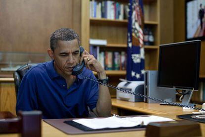 El presidente Barack Obama recibe información sobre el ataque que costó la vida a los militares estadounidenses.