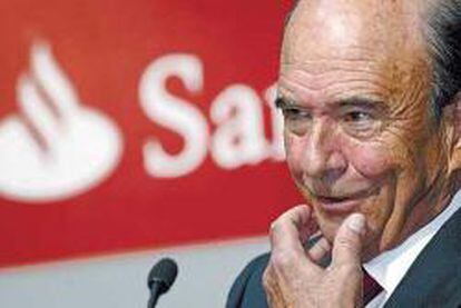 Santander sortea la crisis y se compromete a ganar un 15% más este año