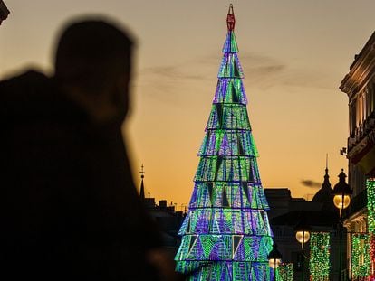 Luces de Navidad, en el centro de Madrid este miércoles.