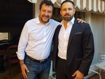 Salvini y Abascal, en Roma en una imagen difundida en sus redes sociales.
