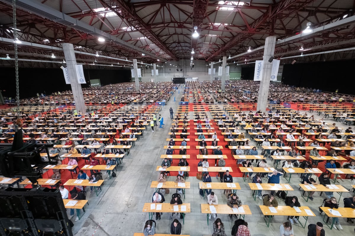 Fin de semana de oposiciones: 155.000 aspirantes se examinan para 27.509 plazas en la Administración General del Estado en toda España | Economía