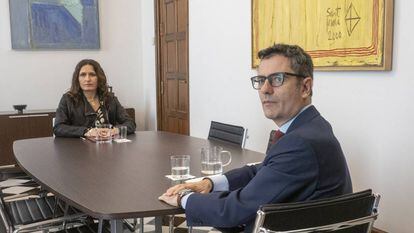 Encuentro entre el ministro de la presidencia Bolaños con la consejera de la Generalitat Laura Villagrá por el tema del espionaje a través de Pegasus.
