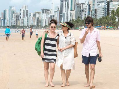 Escena de 'Aquarius' en la playa de Boa Viagem (Recife).