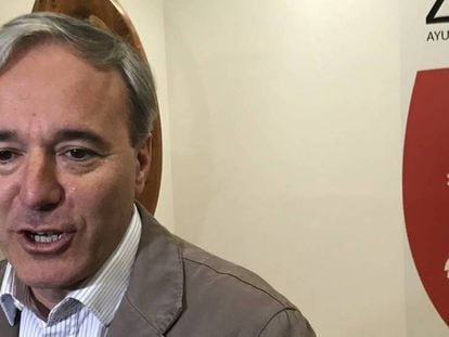 Jorge Azcón, candidato del PP a la alcaldía de Zaragoza. En vídeo, declaraciones del portavoz de Vox en el Congreso, Iván Espinosa de los Monteros.