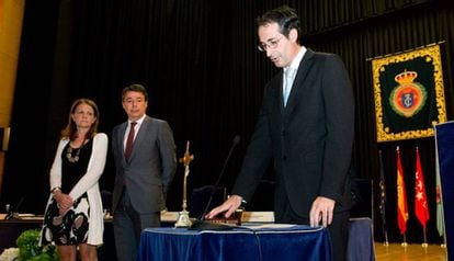 Toma de posesión de Fernando Suárez como nuevo Rector de la Universidad Rey Juan Carlos en 2013