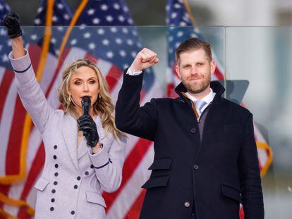 Eric Trump, el hijo del expresidente Donald Trump, y su esposa Lara, en Washington el pasado 6 enero, horas antes de la toma del Capitolio.