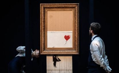 La obra de Banksy destruida tras ser subastada en Sotheby's.