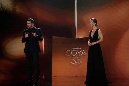 Antonio Banderas y María Casado, los presentadores de los Goya.