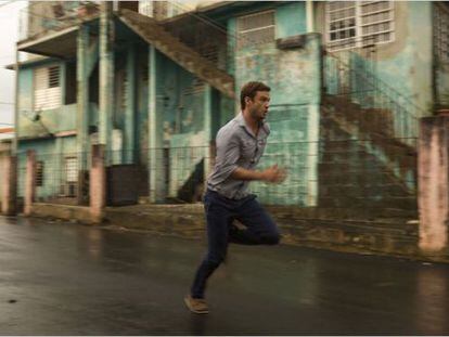 Fotograma de 'Runner, Runner'.