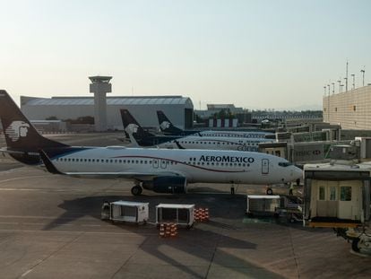 Aviones de Aeroméxico en la terminal 2 de Ciudad de México.