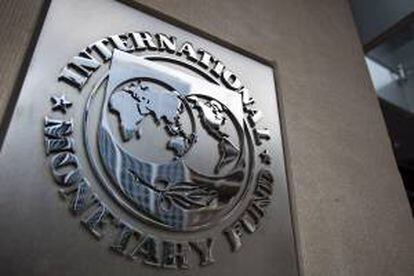 El Fondo Monetario Internacional anima a Tokio a que implemente su plan para subir el impuesto al consumo, actualmente en el 5 por ciento y que el Parlamento nipón (Dieta) ha acordado elevar progresivamente al 10 por ciento para 2015. EFE/Archivo