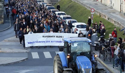 Manifestación para pedir la liberación de los detenidos en Louhossoa, en Bayona.
