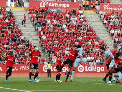 Diego Costa marca el primer gol del Atlético.