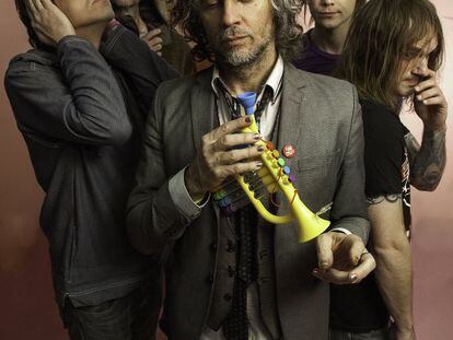 Flaming lips, con Wayne Coyne, su cantante, en primera línea.