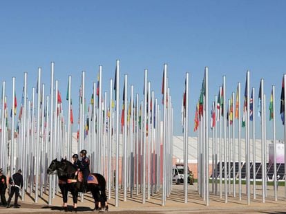 Seguridad a la entrada de la sede de la COP 22 en Marrakech.