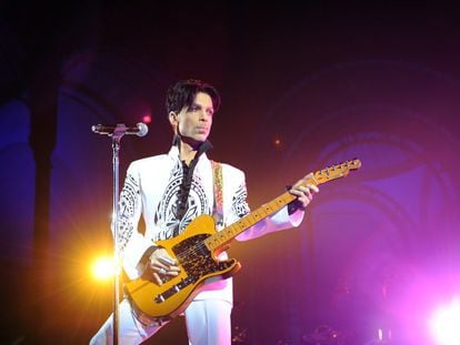 Prince, durante un concierto.