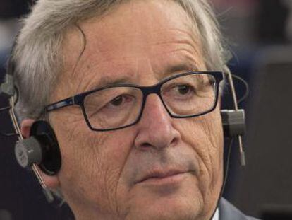  El presidente de la Comisi&oacute;n Europea, Jean-Claude Juncker, durante el pleno del Parlamento Europeo en Estrasburgo (Francia).