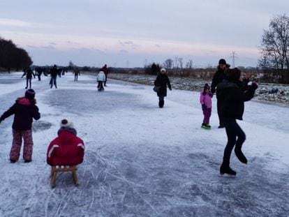 El patinaje sobre hielo es una de las actividades invernales preferidas de los habitantes de la ciudad.