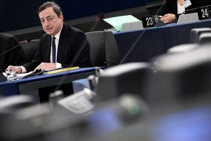 Draghi, durante su intervenci&oacute;n en la Euroc&aacute;mara.