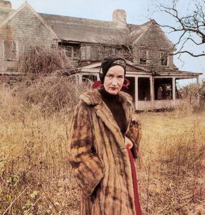 Fotograma de la película Grey Gardens
