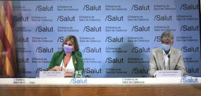 El nuevo secretario de la Agència de Salut Pública, Josep Maria Argimón, y la consellera de Salud, Alba Vergés.