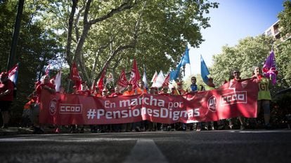 Marcha de jubilados en Valladolid para reclamar unas pensiones dignas