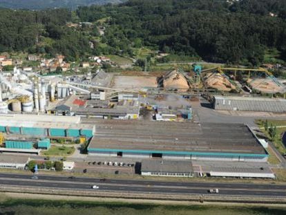 Vista aérea de la fabrica de celulosa de Lourizán (Pontevedra) de Ence.