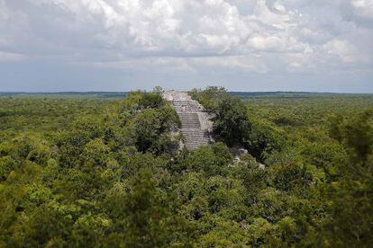 Vista aérea del yacimiento arqueológico prehispánico. El conjunto tiene más de setenta kilómetros cuadrados.