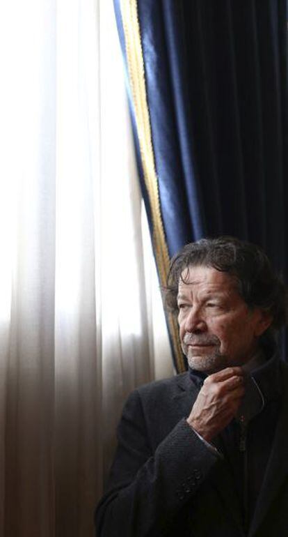 Jorge Zapeda, durante la presentación de su novela 'Milena o el fémur más bello del mundo', ayer en Madrid.