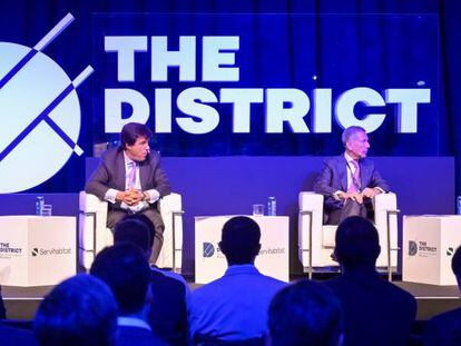 Desde la izquierda, Pere Viñolas, CEO de Colonial; Ismael Clemente, CEO de Merlin; Enrique Laguna, director ejecutivo de CBRE, y Miguel Pereda, presidente de Grupo Lar, ayer en The District en Barcelona.