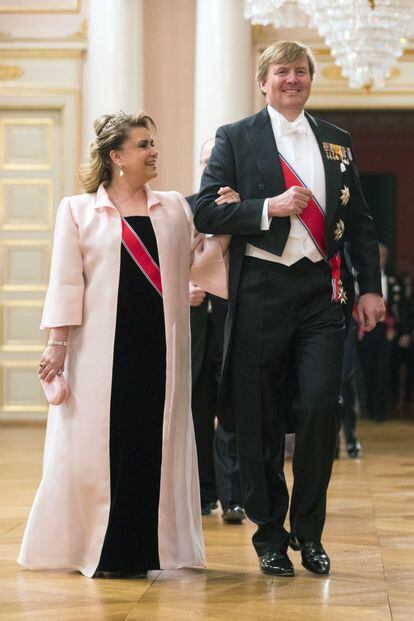 El rey de Holanda con la Gran Duquesa de Luxemburgo.