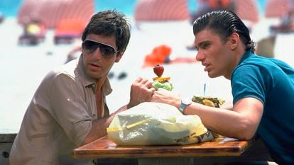 Al Pacino y Steven Bauer, puro Miami bien entendido en 'Scarface. El precio del poder' (1983).