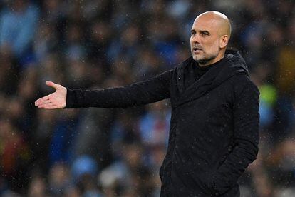 Pep Guardiola durante el partido de Champions League entre el Manchester City y el Bayern este martes.