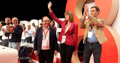 Miquel Iceta, Idoia Mendia y Pedro Sánchez en el VIII Congreso del PSE.
