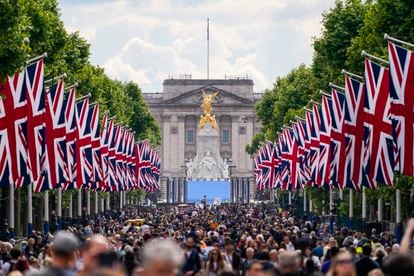 The Mall, the street that leads to Buckingham Palace, this Wednesday, before the start of the Jubilee weekend.