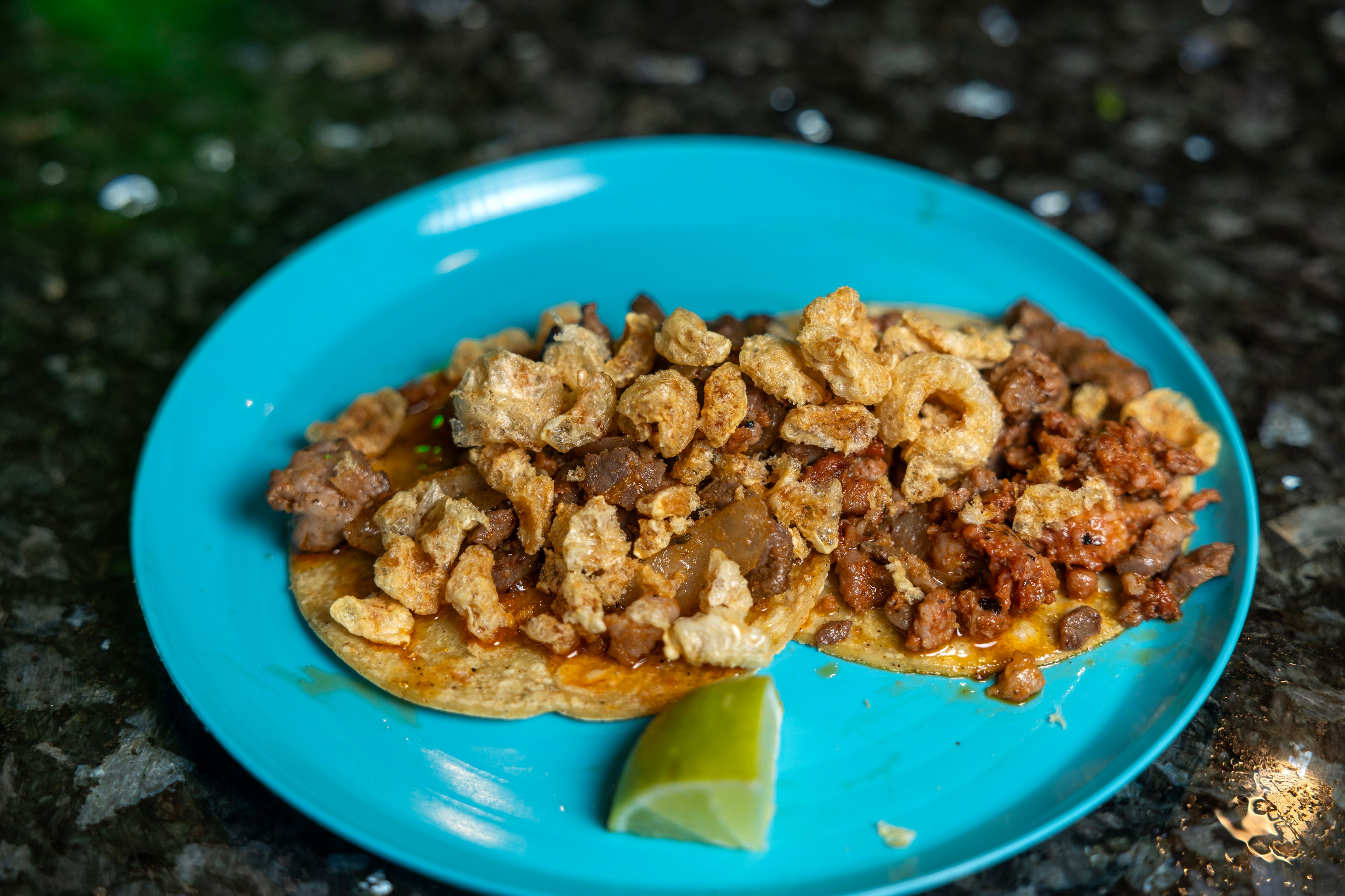 Valletako, el pequeño puesto de un mercado de Vallecas donde se come el mejor taco de España